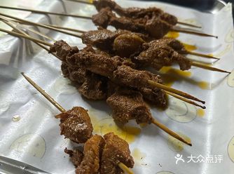 怎么能有腌制这么好吃的油炸羊肉串!!