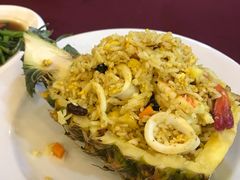 菠萝炒饭-BAI BUA RESTAURANT