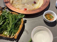 -阿婆情腊排骨火锅·野生菌季(古城旗舰店)