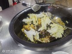 -屯老二农家铁锅炖·行业领军者(梅江店)
