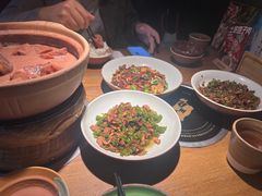 -吃饭皇帝大土家民族菜(正大广场店)