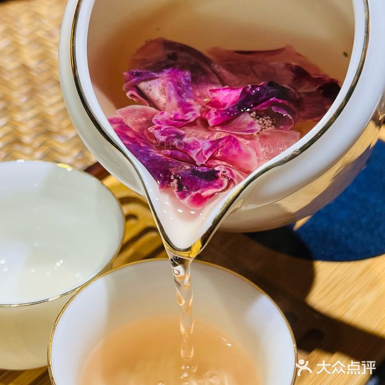 比脸还大的蝴蝶酥 真的嘛？！