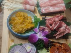 -明洞阿姨·韩式酱蟹烤肉·创意料理(三元桥店)