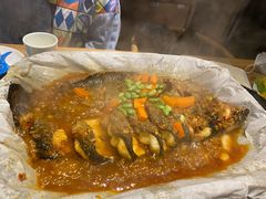 醇馥蒜香味-鱼颜诱纸纸上烤鱼·蛙(龙湖天街店)