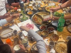 -顶顶汤火牛排火锅·经典铜锅涮肉