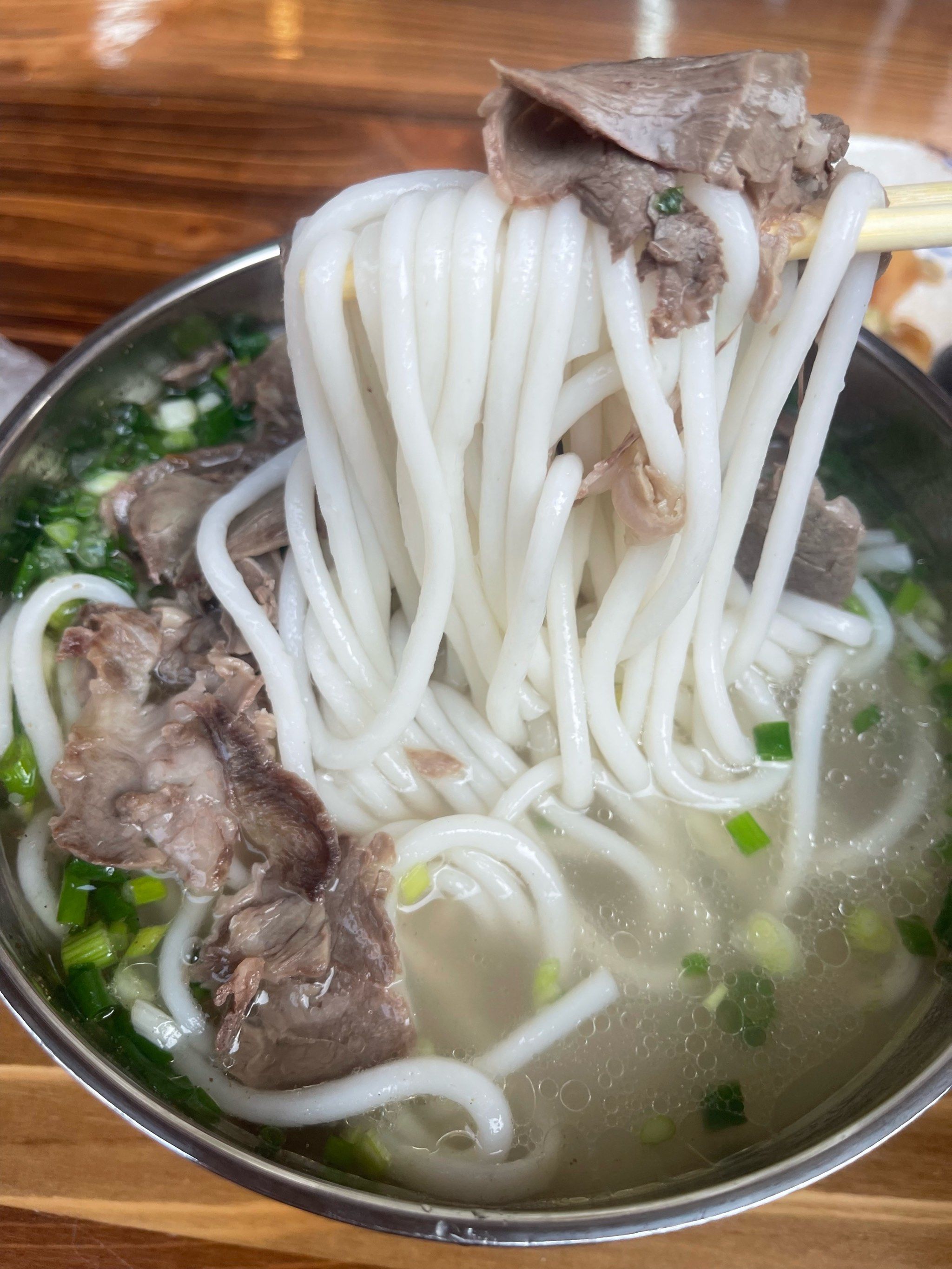 冬天就要嗦这一碗热乎乎的羊肉粉