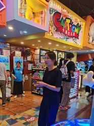 -卡通尼乐园(宝山龙湖天街店)