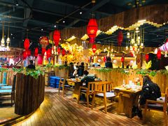 大堂-老滇山寨•云南特色菜•地方菜•民族风情歌舞表演(金碧店)