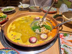 -洱火云南酸菜牛肉火锅(石景山当代商城店)