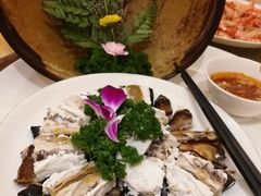 -榕树下海鲜馆(坪山路店)
