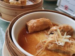 鲍汁腐皮卷-白天鹅宾馆-宏图府餐厅