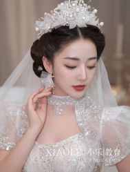 -小乐化妆美甲半永久培训学校