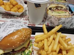 -The Habit Burger Grill 哈比特汉堡(爱琴海店)