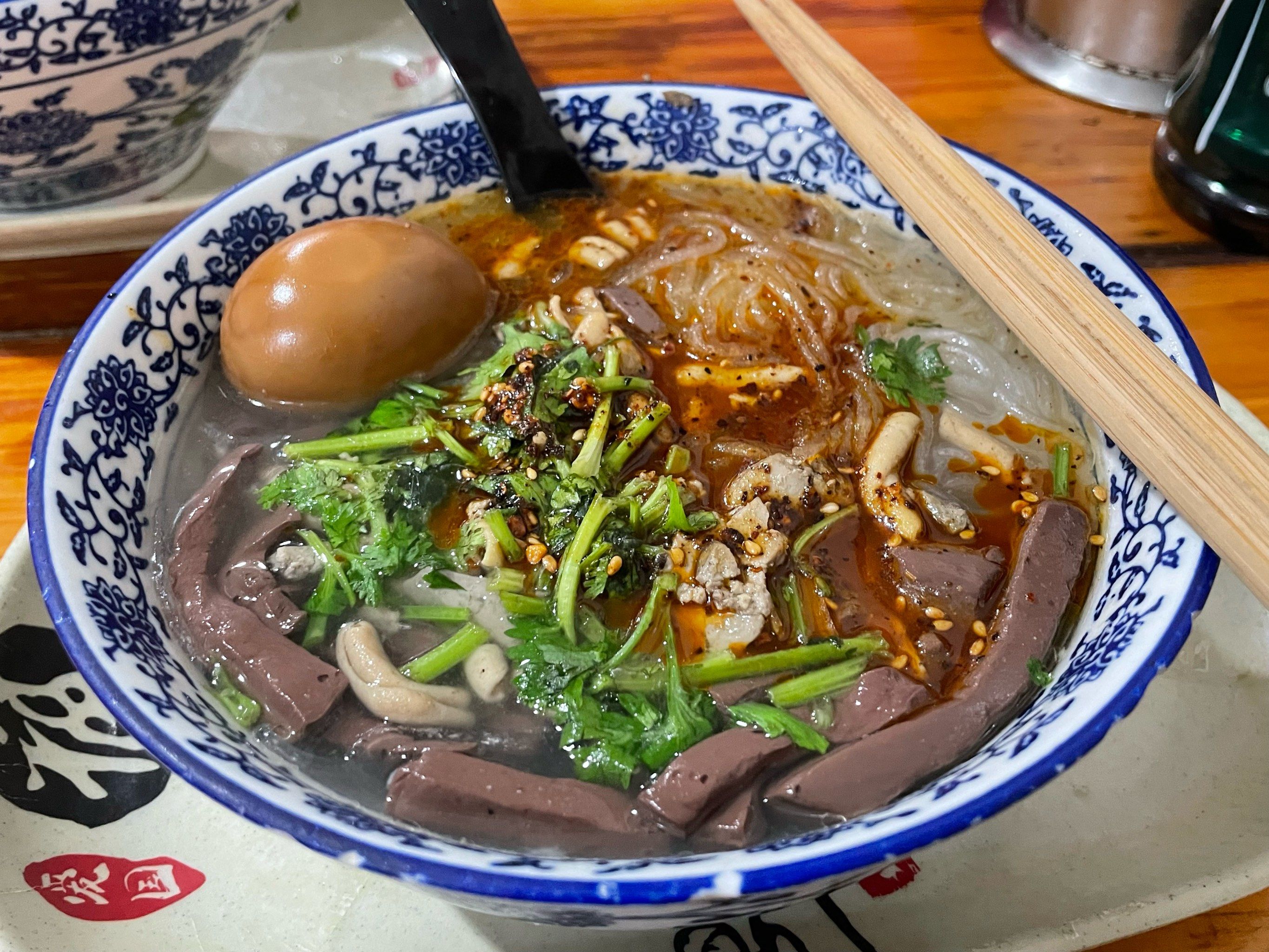 南京巷子里老味道鸭血粉丝汤