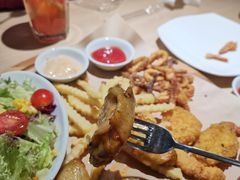 -必胜客(漕宝路店)