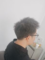 -LILI·HAIR SALON理理造型