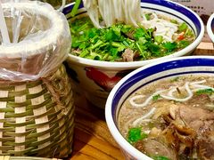 -云阿蛮云南生烫牛肉米线(奉贤路店)