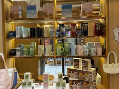 -霸王茶姬(南强街店)