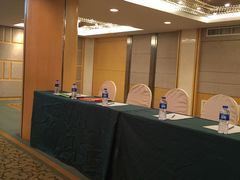 -上海虹桥君丽假日酒店(娄山关路地铁站店)