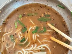 -正宗杨记普洱酸醋米线(总店)