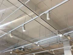 -UNDER ARMOUR(八达岭奥莱店)