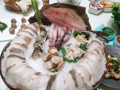 -红鼎豆捞·非遗鲍皇汤火锅(宝丰路店)