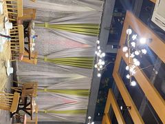 -香山湖家家宴(中山陵店)