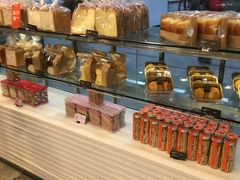 面包甜点陈列柜-BreadTalk面包新语(长寿路地铁站店)