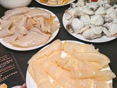 -鲜入唯煮·港式海鲜牛肉火锅(金宝街店)