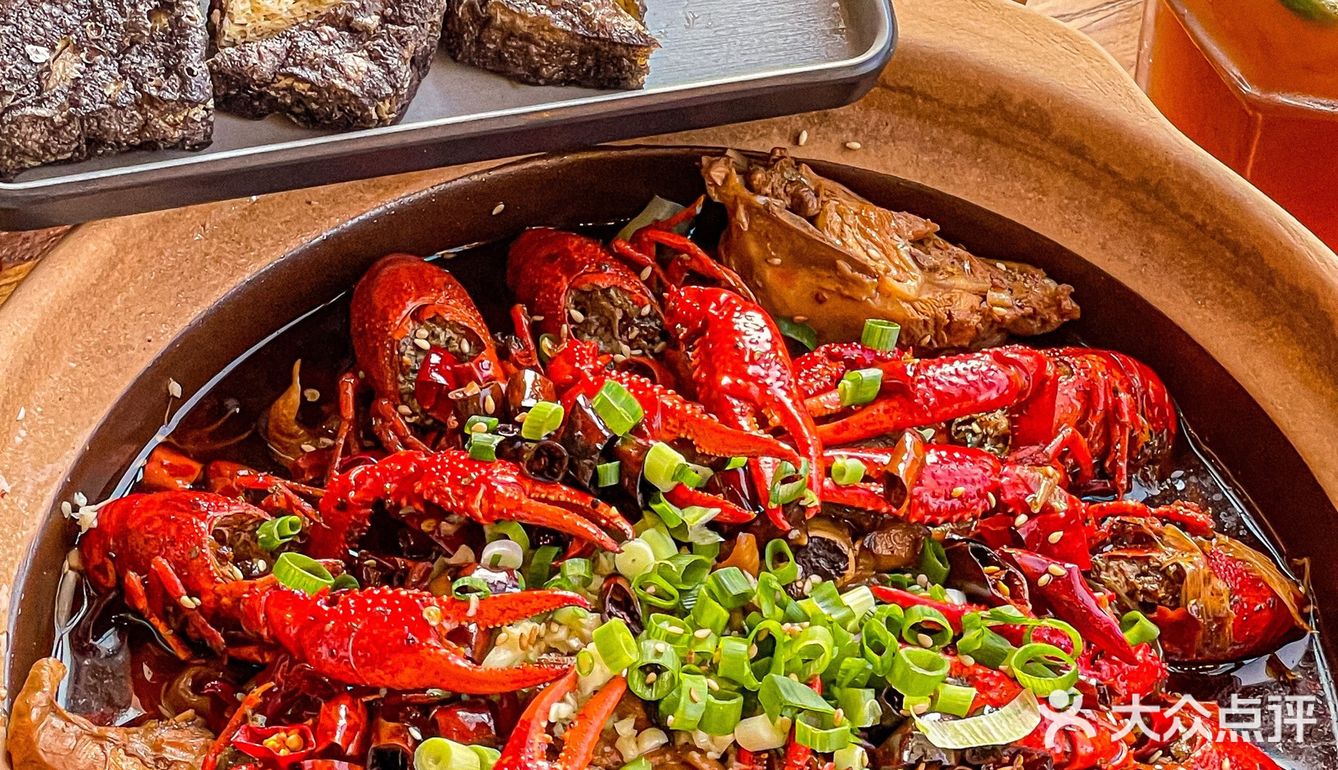 秦皇岛｜一秒上头的臭豆腐肥肠鸡你吃了吗⁉️
