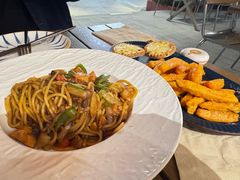 -必胜客(上海华谊新所店)