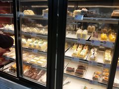 -凯司令(豫园地铁站店)