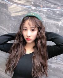 -银星女王公园发型艺术沙龙