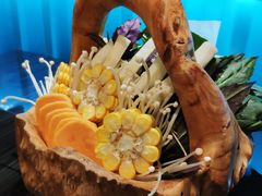 -东椰·海南椰子鸡火锅(朝阳门店)