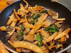 橄榄油煎三种菇-庆春朴门