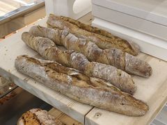 -炉边皮皮·烘焙甜品工厂店