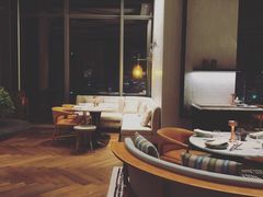 -瑰丽酒店·海吧·天际下午茶·现场DJ·天台酒吧