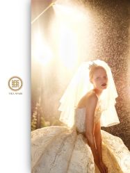-Renee芮亦婚纱