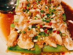 蒜蓉胜瓜蒸小象拔蚌-皇朝会.经典传统粤菜(外滩店)