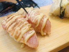 火炙三文鱼手握-村上一屋·亚洲菜融合小馆(南楼店)