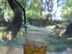 -Chom Cafe and Restaurant