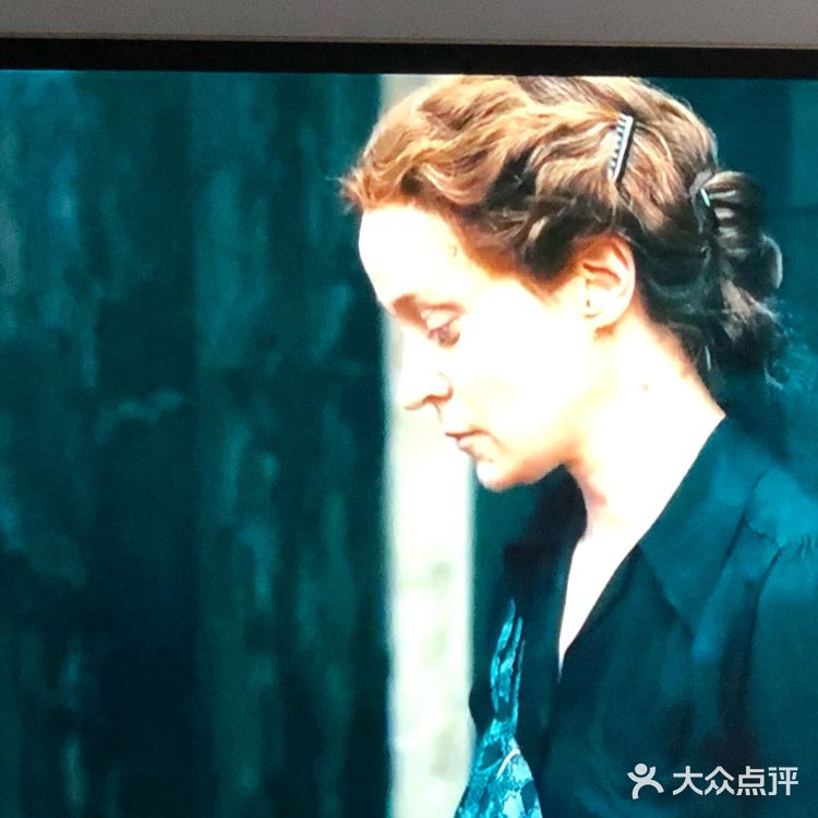 主演：汤姆-希林。葆拉-贝尓