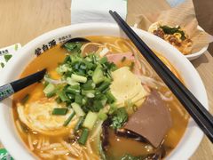 -蒙自源米线大王(花园城商场店)