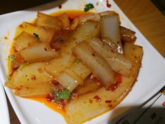 -洪氏嗨捞·广东猪肚鸡·椰子鸡火锅(西咸万象城店)
