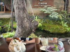 -Chom Cafe and Restaurant