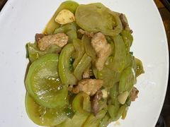 -黄泥岗·地道湖北菜(奥特莱斯店)