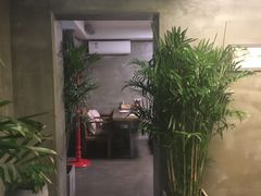 -HIGH FIVE哈福手工汉堡(桂林路店)