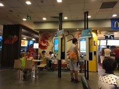 环境-麦当劳(北苑秋实路店)