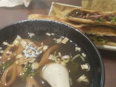 -葫芦岛耿记驴肉火烧