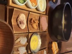 -银米·云南传统过桥米线(双廊黑金冠店)